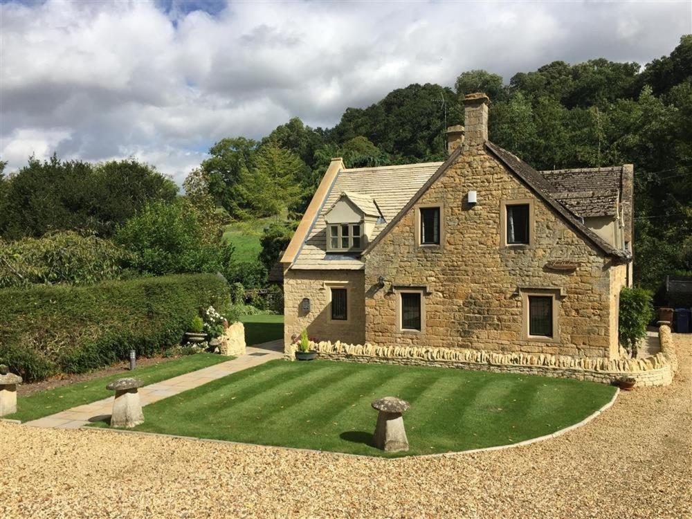 Villa Tumbledown Broadway  Exterior foto